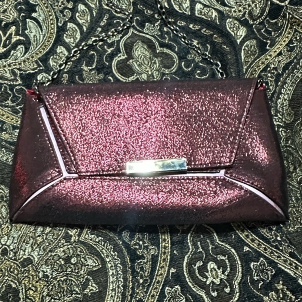 Elegant Metallic Clutch Bag with chain shoulder strap crossbody bag